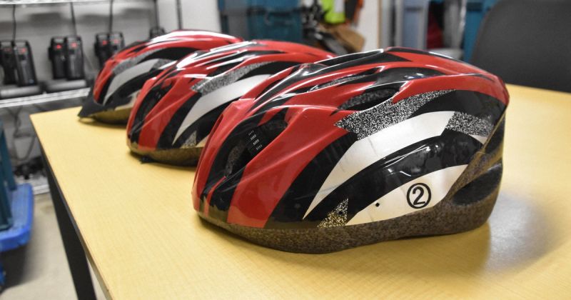 mũ bảo hiểm cho mượn